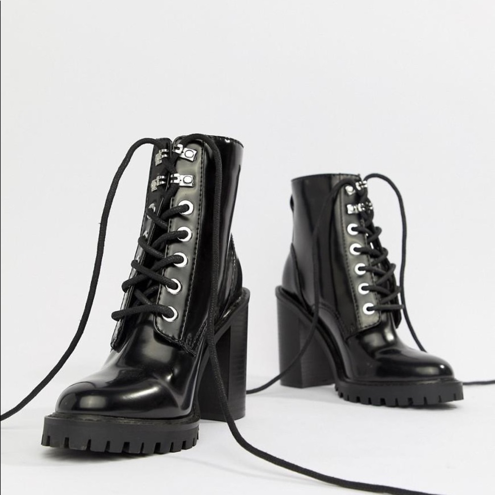 ASOS Chunky Boot - Picture 3 of 7